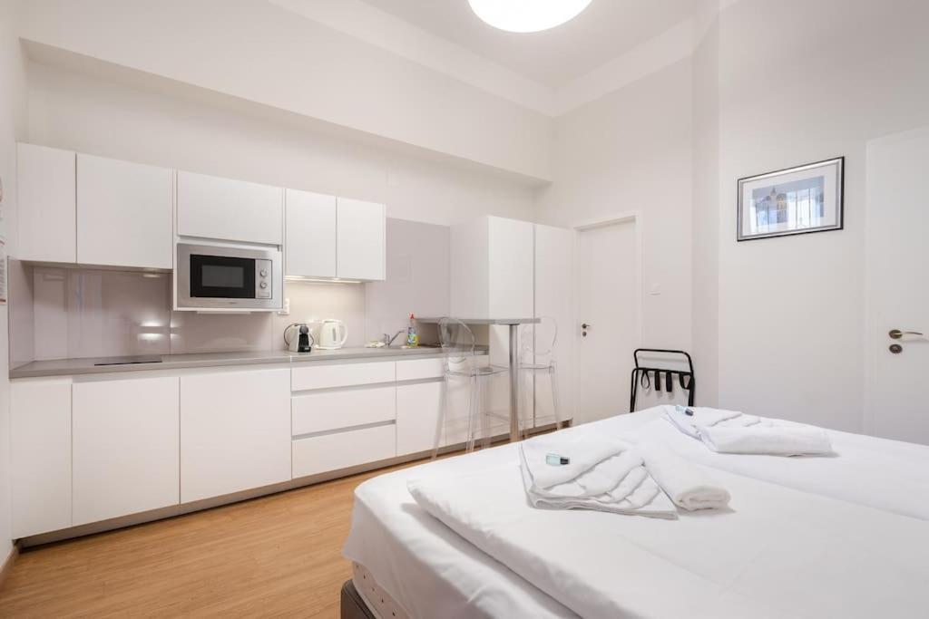 Klauzal Garden City Apartments- Studio K31 Apartment